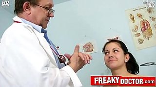 brunette milf pictures