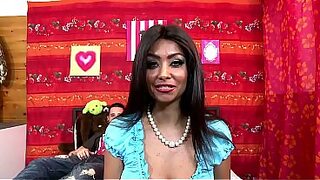 mom fucking her daughters pussy