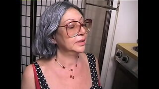 granny saggy breasts