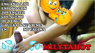 play game and remove clothes with mom