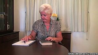 nice granny masturbates to orgasm