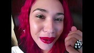 milf masturbation in public french